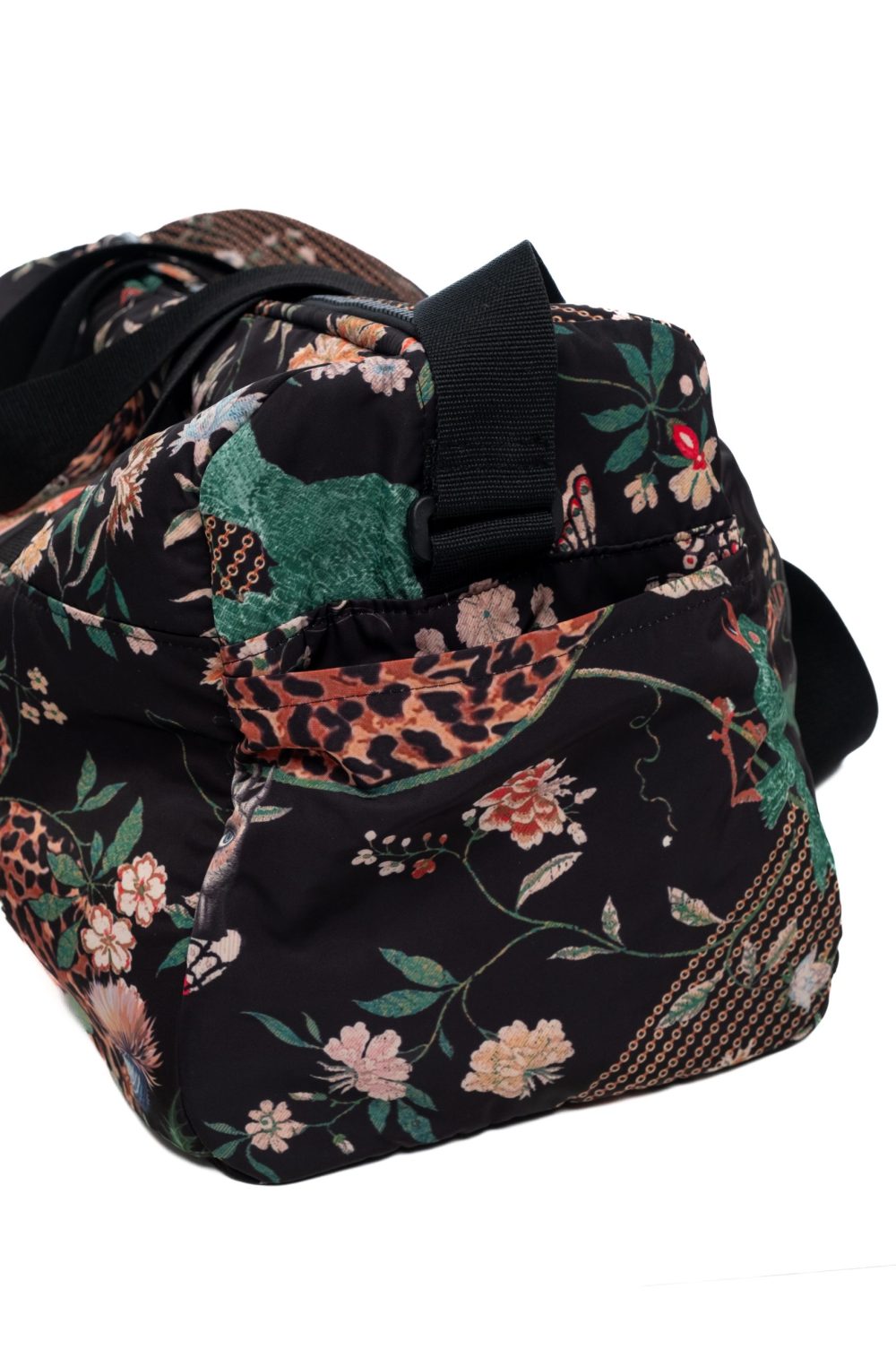 Sacred Wild Sports Bag - Image 5