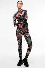 Sacred Wild Sports Leggings - With Pockets - Image 5