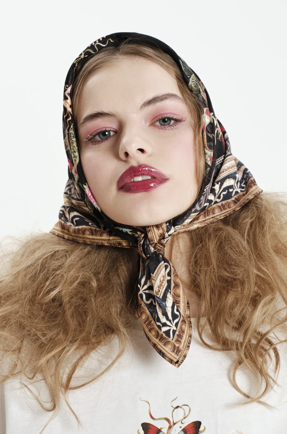 Temptation Scarf - Image 4