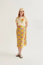Tulip Embroidery T-Shirt - Yellow - Image 5