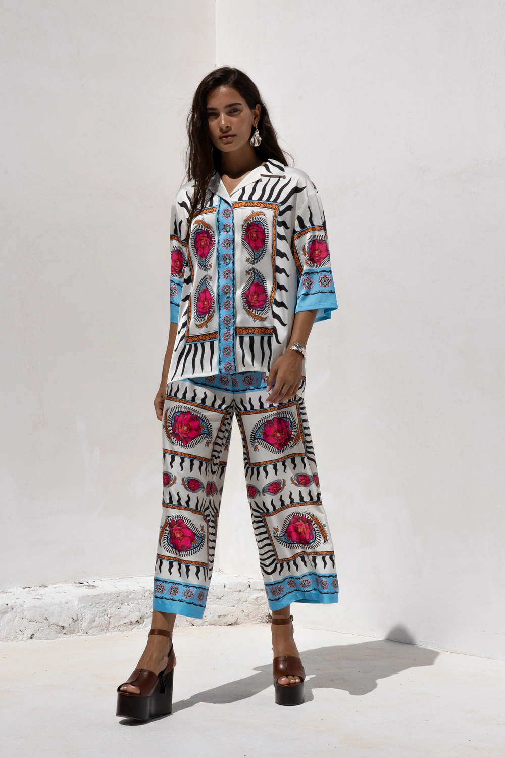 15104N122-EC_15105N407-EC_1_vlo1np.webp Drift Top - Ecru - Image 1